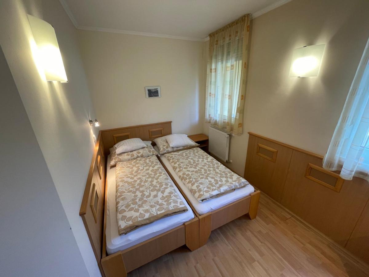 Garda Apartman Aparthotel Hévíz Exteriör bild